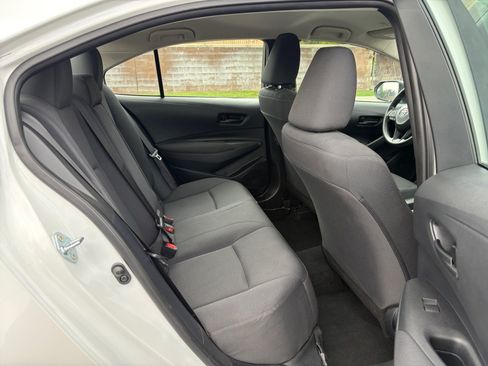 Certified 2025 Toyota Corolla LE FWD image 16