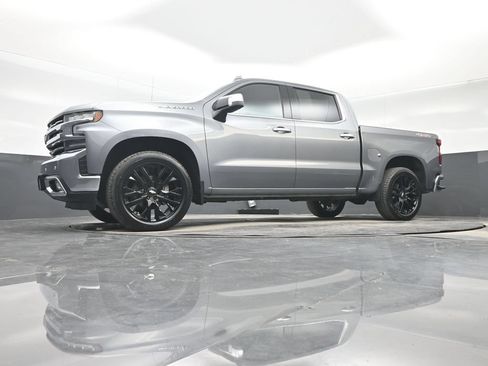 Used 2022 Chevrolet Silverado 1500 LTZ w/ Technology Package AWD/4WD image 26