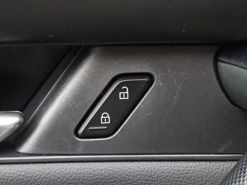 Used 2025 MAZDA CX-50 AWD 2.5 Hybrid w/ Premium Pkg image 15