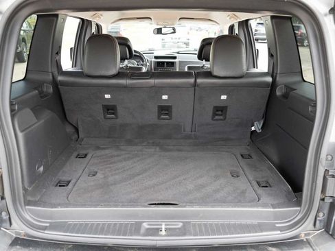 Used 2012 Jeep Liberty Sport AWD/4WD image 8