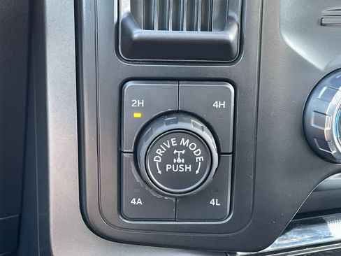 Used 2024 Ford F150 Lariat w/ Equipment Group 502A High AWD/4WD image 38