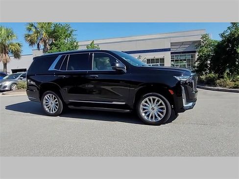 Used 2024 Cadillac Escalade Premium Luxury image 29