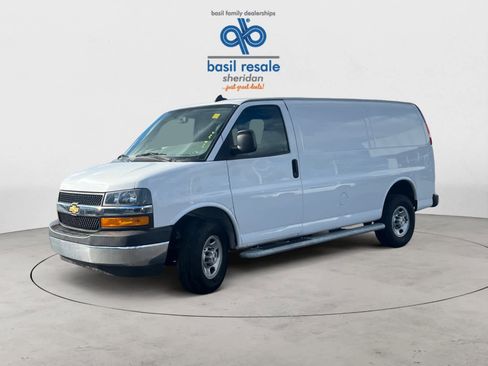 Used 2023 Chevrolet Express 2500 w/ Driver Convenience Package image 2