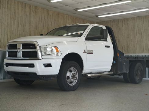 Used 2018 RAM 3500 Tradesman RWD image 4