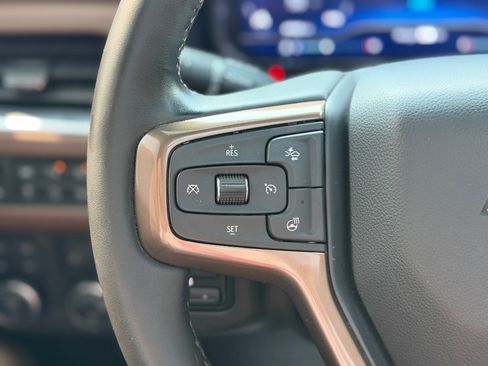 Used 2024 Chevrolet Tahoe High Country AWD/4WD image 11