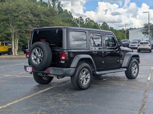 Used 2020 Jeep Wrangler Unlimited Sport AWD/4WD image 3
