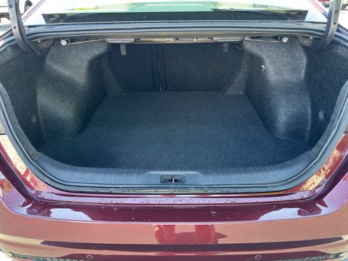Used 2025 Nissan Altima 2.5 SV FWD image 7