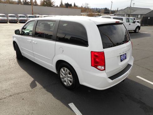Used 2017 Dodge Grand Caravan SE w/ Power Window Group image 11