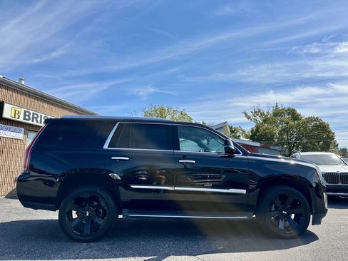 Used 2018 Cadillac Escalade 4WD image 50
