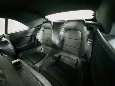 Used 2018 Ford Mustang GT Premium RWD image 29