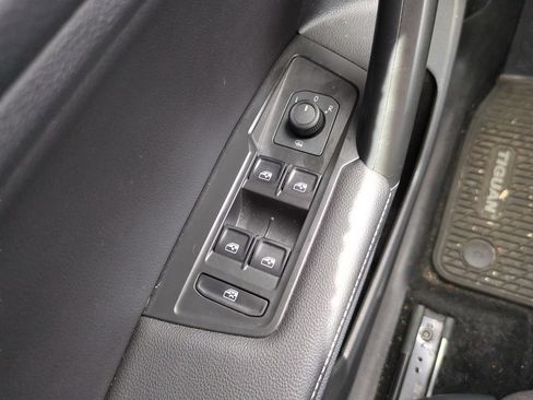 Used 2024 Volkswagen Tiguan S AWD/4WD image 17