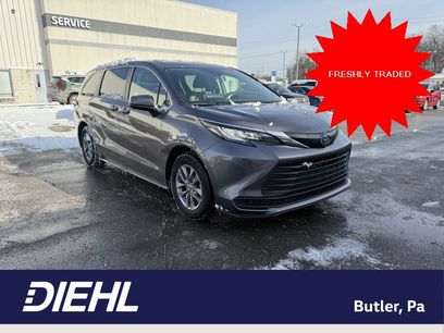 Used 2022 Toyota Sienna LE