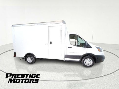 Used 2023 Ford Transit 350 DRW RWD image 9
