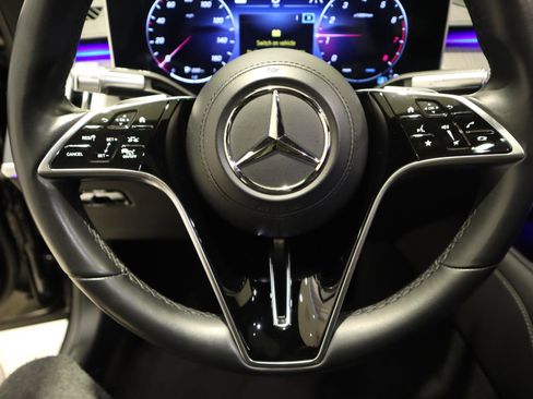 Used 2023 Mercedes-Benz S 580 4MATIC Sedan w/ AMG Line image 31