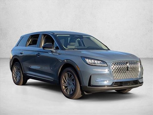 Used 2023 Lincoln Corsair FWD image 3