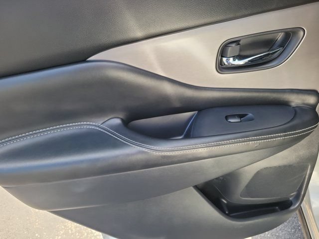 Certified 2023 Nissan Murano SV FWD image 13