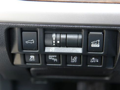 Used 2019 Subaru Outback 2.5i Limited AWD/4WD image 30
