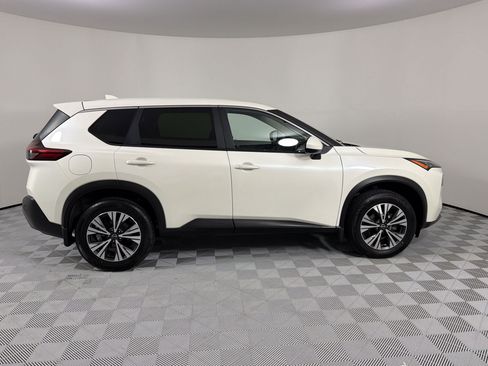 Used 2023 Nissan Rogue SV AWD/4WD image 8