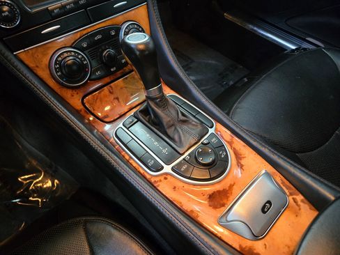 Used 2007 Mercedes-Benz SL 600 image 28