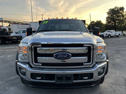 Used 2015 Ford F550 4x4 SuperCab Super Duty image 3
