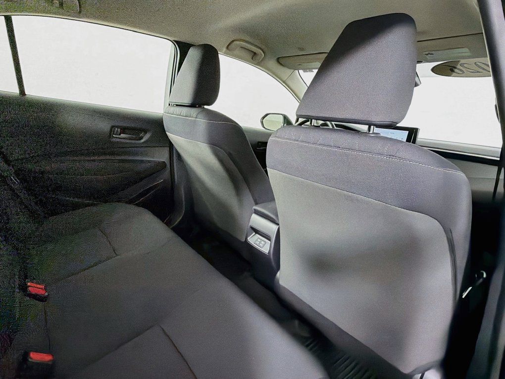 Used 2026 Toyota Corolla LE FWD image 28