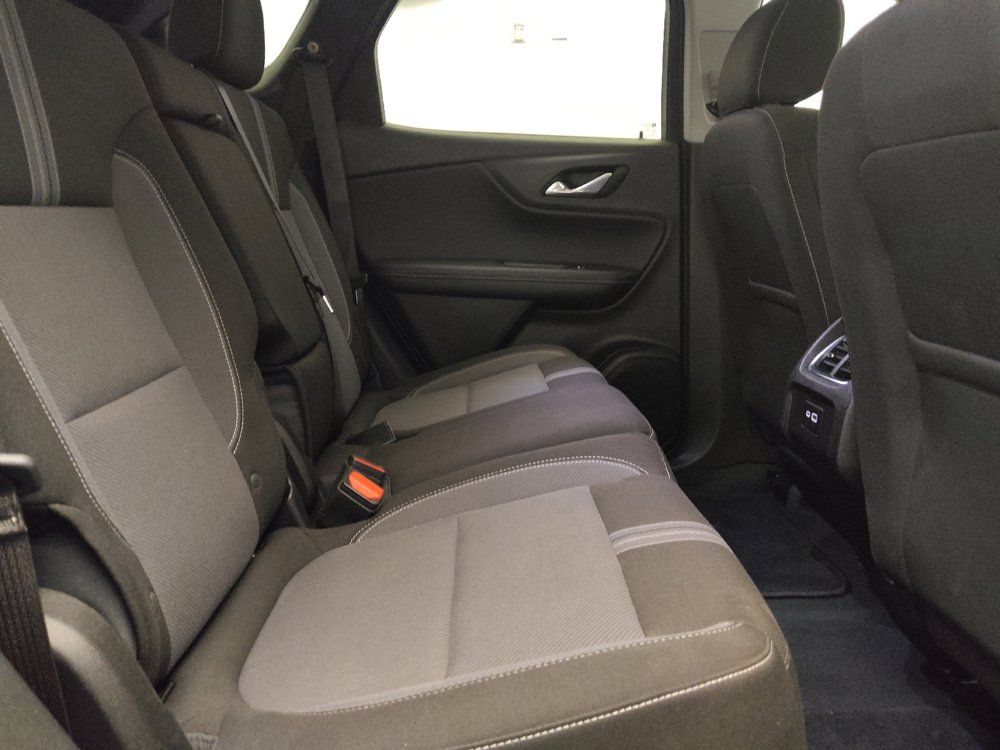 Used 2025 Chevrolet Blazer LT AWD/4WD image 19