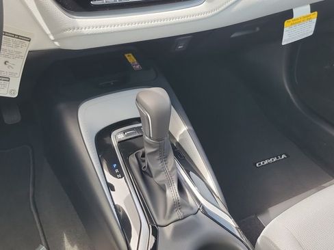 New 2026 Toyota Corolla SE FWD image 15