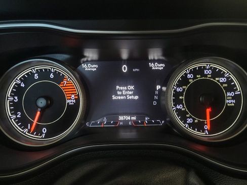 Used 2019 Jeep Cherokee Limited w/ Luxury Group image 23