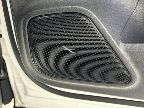 Certified 2023 Mercedes-Benz EQB 300 4MATIC image 22