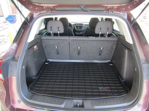 Used 2023 Chevrolet TrailBlazer LT FWD image 28