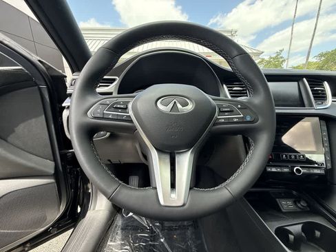 Used 2025 INFINITI QX50 Sport AWD/4WD image 15