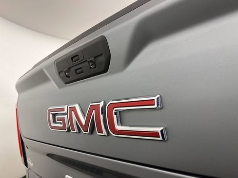 Used 2022 GMC Sierra 1500 AT4 w/ AT4 Preferred Package image 10