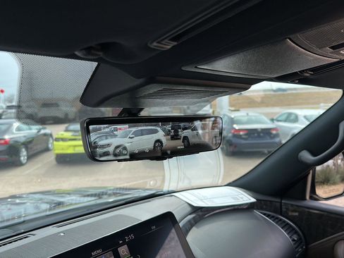 Used 2024 Nissan Armada Platinum w/ Captain's Chairs Package image 28