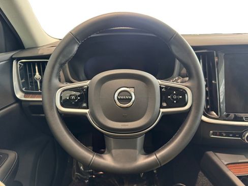 Certified 2025 Volvo V60 B5 Cross Country Plus image 13