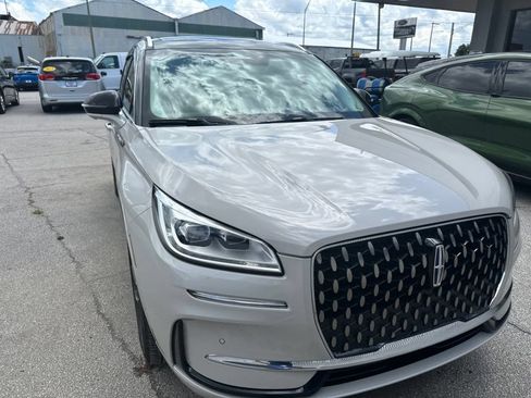Used 2023 Lincoln Corsair Grand Touring w/ Equipment Group 302A AWD/4WD image 5