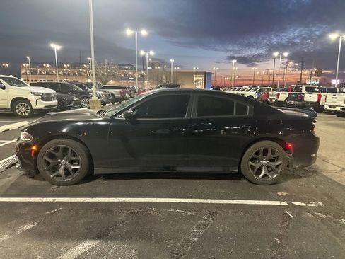 Used 2019 Dodge Charger GT image 8