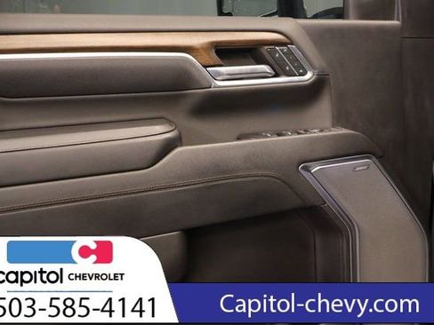Used 2024 Chevrolet Silverado 3500 High Country w/ High Country Premium Package image 11