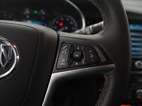 Used 2020 Buick Encore Preferred w/ Safety Package image 25