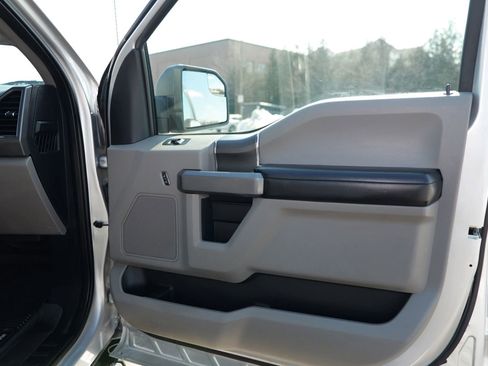 Used 2017 Ford F150 XLT w/ Equipment Group 302A Luxury image 27