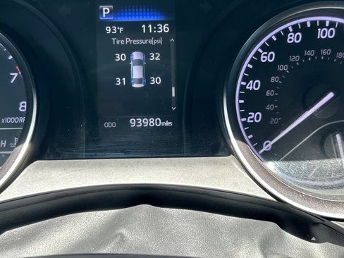 Used 2023 Toyota Camry SE FWD image 31