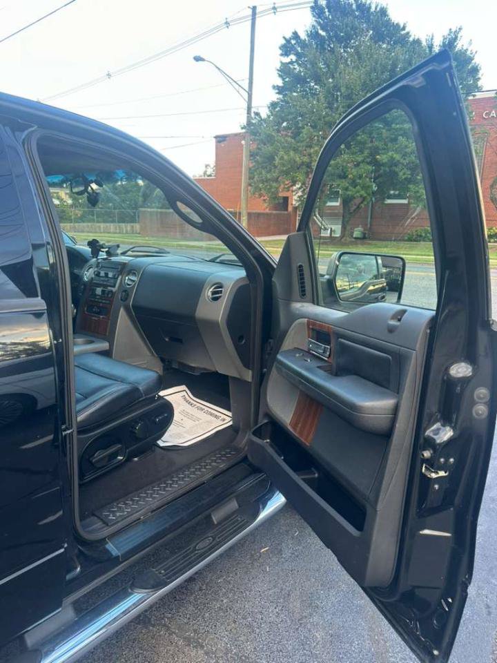 Used 2004 Ford F150 Lariat AWD/4WD image 19