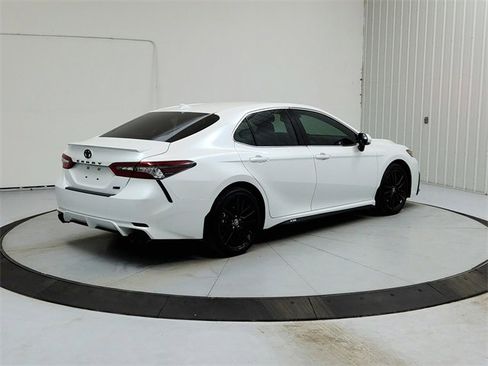 Used 2023 Toyota Camry XSE image 7