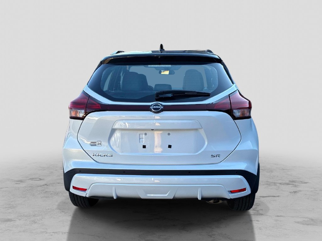 Certified 2023 Nissan Kicks SR w/ SR Premium Package FWD image 6