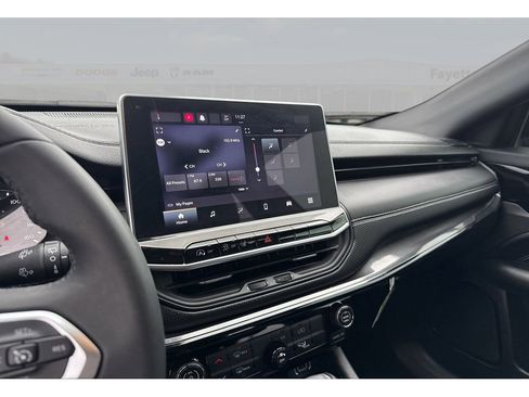 Used 2023 Jeep Compass Altitude image 20