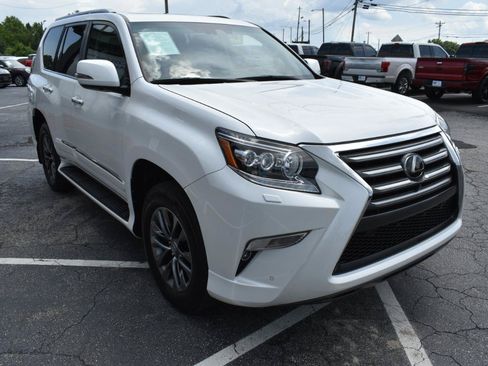 Used 2018 Lexus GX 460 Luxury AWD/4WD image 4
