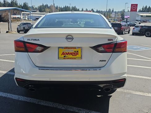 Certified 2023 Nissan Altima 2.5 SR w/ SR Premium Package AWD/4WD image 4