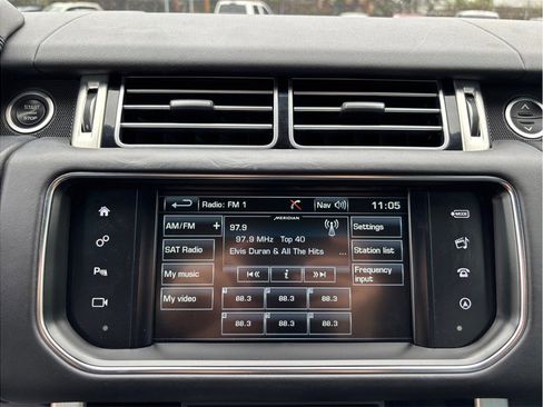 Used 2016 Land Rover Range Rover Long Wheelbase Supercharged image 31