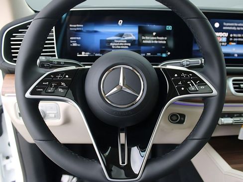 Used 2026 Mercedes-Benz GLE 350 4MATIC image 17