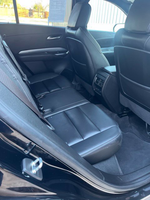 Used 2022 Cadillac XT4 Premium Luxury w/ Cold Weather Package FWD image 10