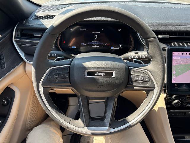 Used 2023 Jeep Grand Cherokee Limited AWD/4WD image 22